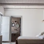 Semesterbostad Trullo E Parini 32 *