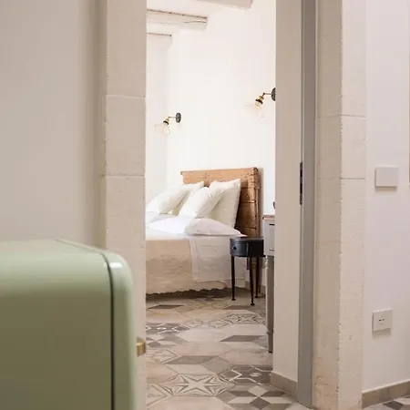 Trullo E Parini 32 *