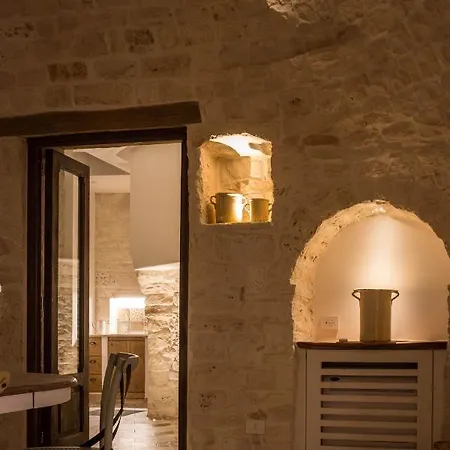 Trullo E Parini 32 * Alberobello