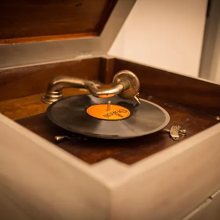 Casa de Férias Trullo E Parini 32 *