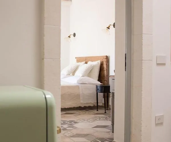 Trullo E Parini 32 *